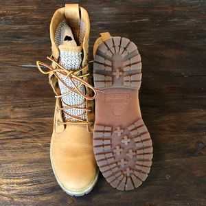 Timberland boots woven / knit / crochet